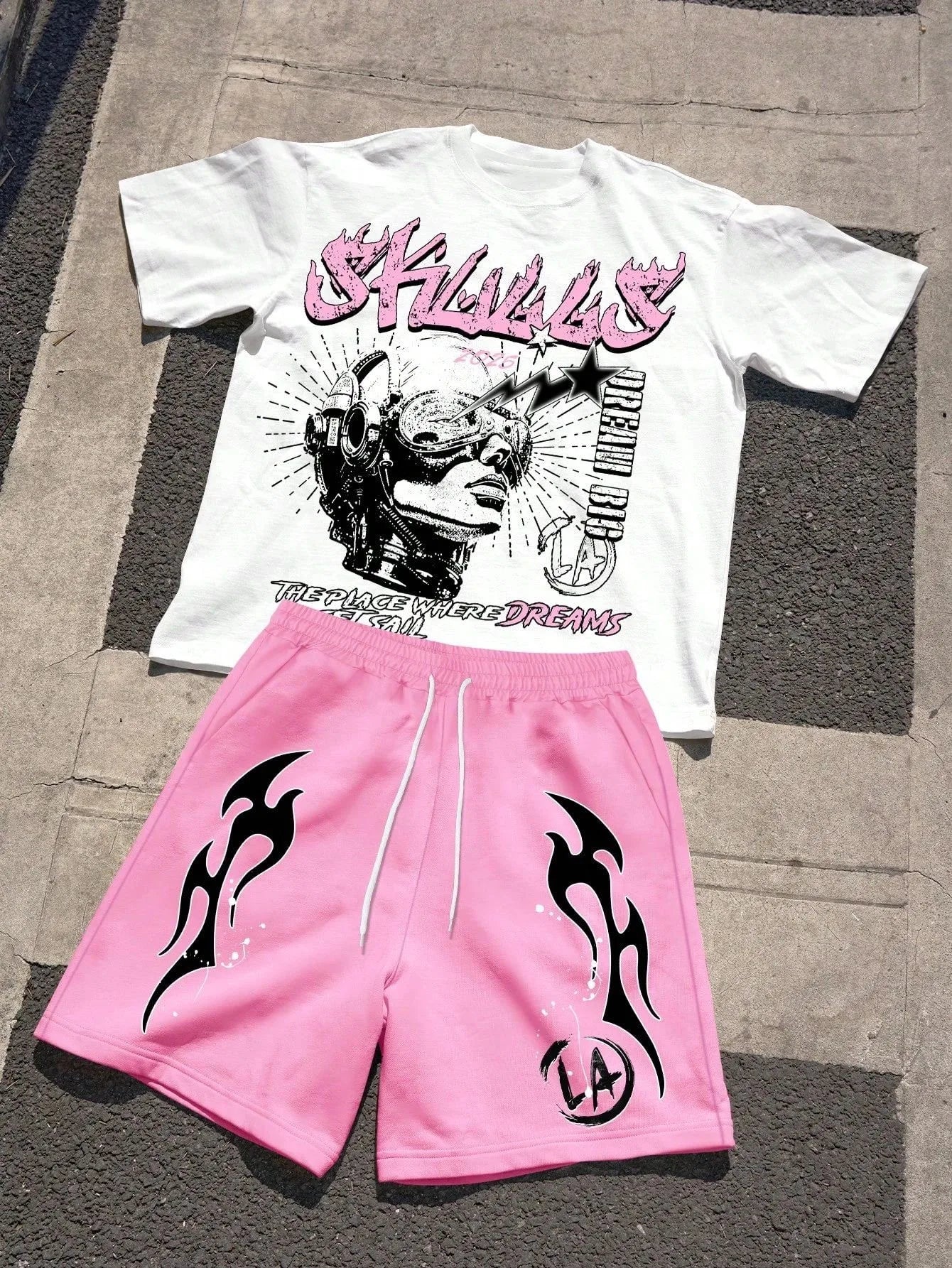 Summer Men’s Lightweight Printed Tee and Shorts Set – Comfortable Casual Wear