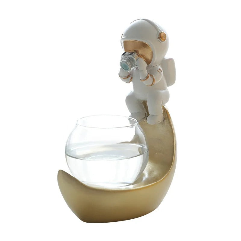Nordic creative cute astronaut ornaments green pineapple hydroponic glass vase with light aquarium office desktop decoration